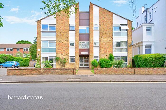 3 Bedroom Apartment For Sale In Anglesea Road, Kingston Upon Thames, KT1