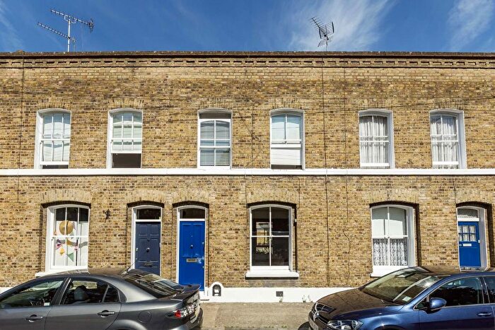 2 Bedroom Property For Sale In Elwin Street, Jesus Green, E2