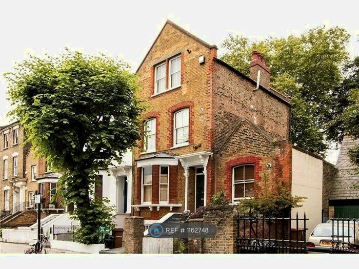 1 Bedroom Flat To Rent In Sandringham Road, London, E8