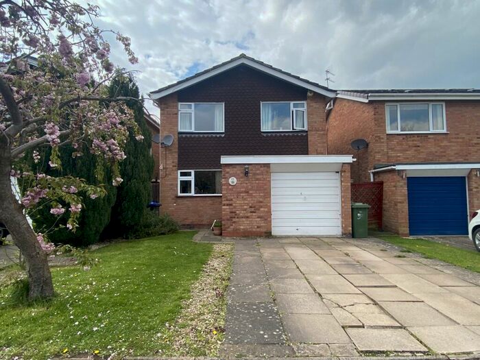 4 Bedroom House To Rent In Townesend Close, Warwick, CV34