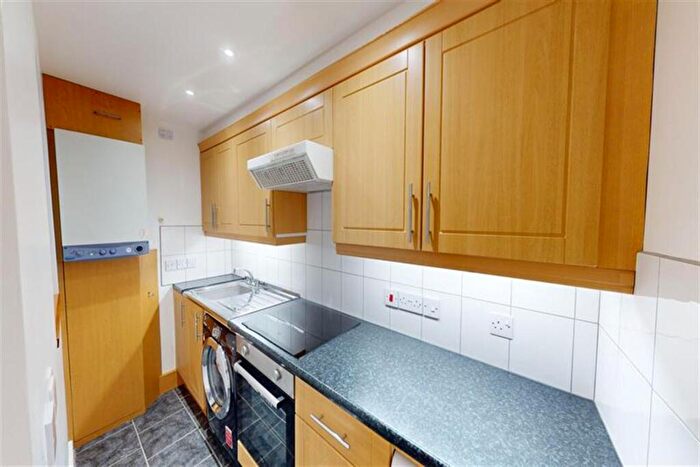 Apartment To Rent In Smarts Lane Mews, Smarts Lane, Loughton, IG10