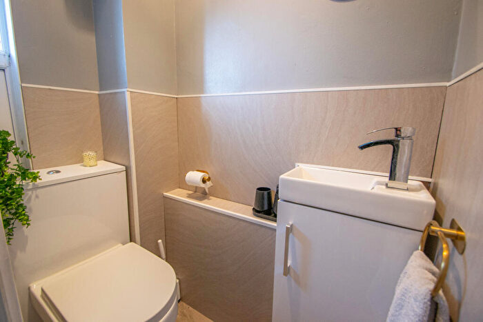 3 Bedroom End Of Terrace House For Sale In Cambridge Close, Haverhill, Suffolk, CB9