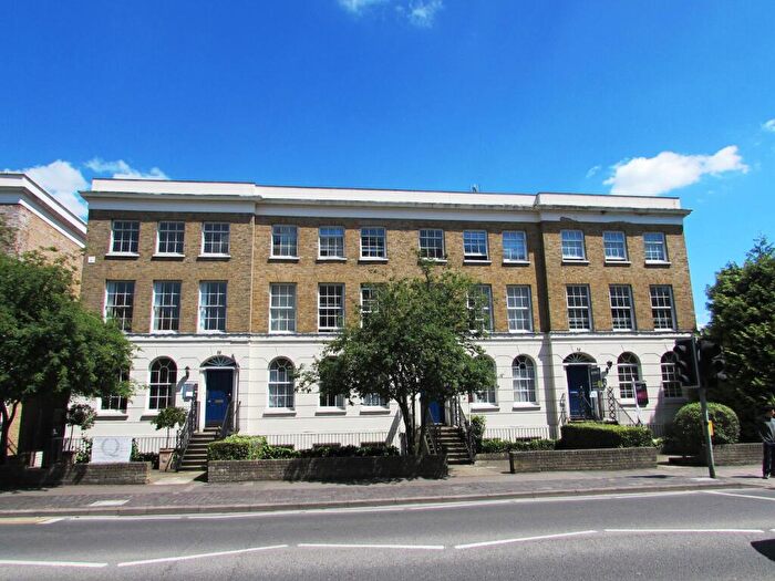 1 Bedroom Flat To Rent In Cookham Road, Maidenhead, SL6