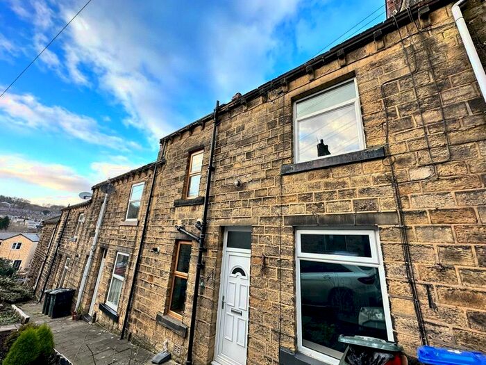 2 Bedroom Terraced House To Rent In Elm Grove, Keighley, Bradford, BD21