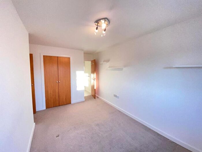 2 Bedroom Apartment To Rent In Wycliffe Court, Chester, CH2