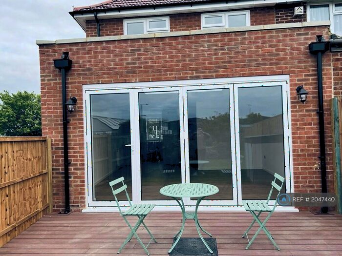 2 Bedroom End Of Terrace House To Rent In Alibon Road, London, RM10