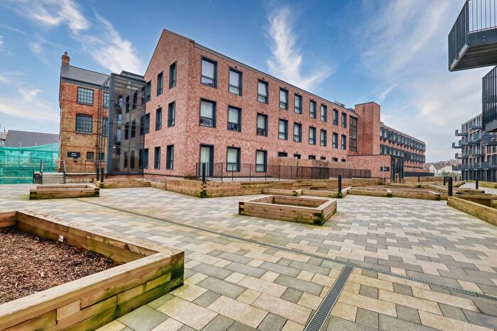 1 Bedroom Flat For Sale In Leigh Street, High Wycombe, Buckinghamshire, HP11