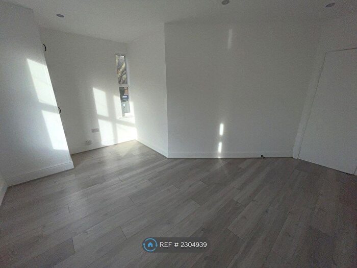 1 Bedroom Flat To Rent In Blaby Road, Wigston, LE18