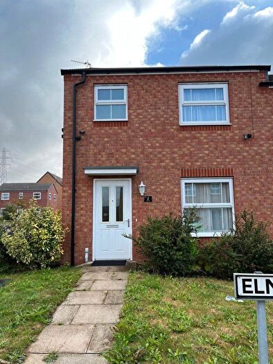 4 Bedroom Terraced House To Rent In Elm Walk, CV4