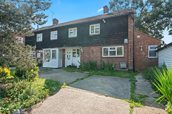 6 Bedroom House For Sale In Cabell Road, Guildford, GU2