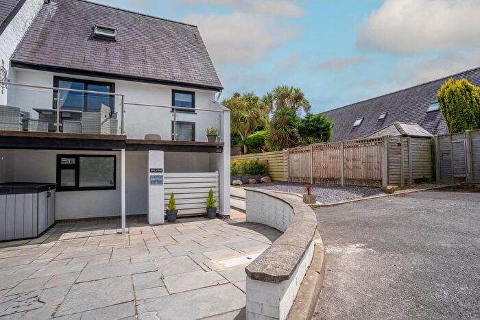 4 Bedroom End Of Terrace House For Sale In Cae Du Village, Abersoch, Pwllheli, LL53