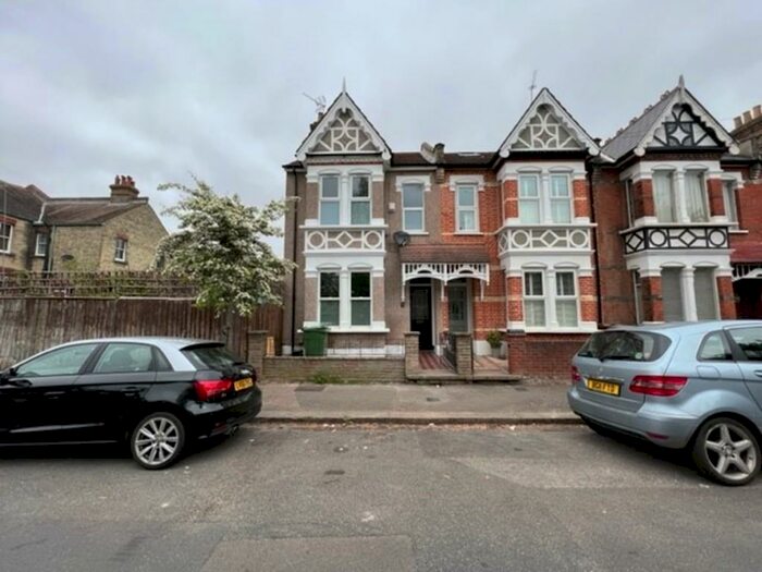 3 Bedroom End Of Terrace House To Rent In Vincent Road, E4