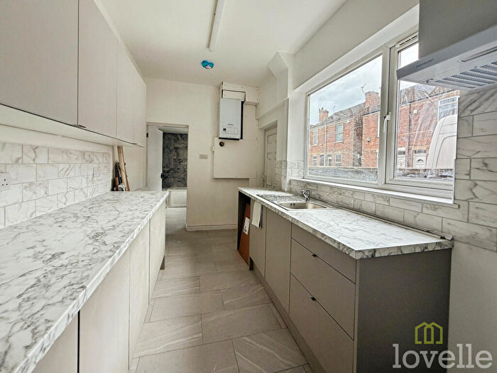 3 Bedroom End Of Terrace House For Sale In Curzon Street, Gainsborough, DN21