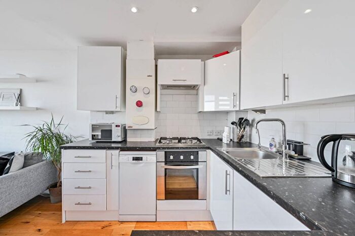 2 Bedroom Flat To Rent In Deptford High Street, Deptford, London, SE8
