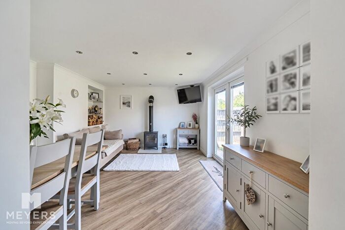 5 Bedroom Detached House For Sale In Blandford Road, Sturminster Marshall, BH21