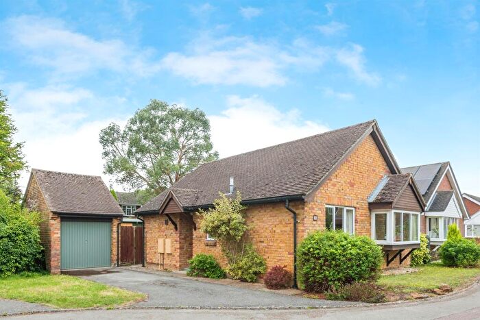 2 Bedroom Detached Bungalow For Sale In The Glebe, Cumnor, Oxford, OX2