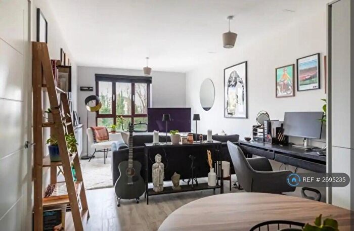 1 Bedroom Flat To Rent In Gas Ferry Road, Bristol, BS1