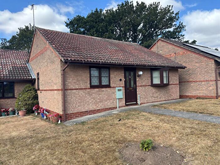 2 Bedroom Semi-Detached Bungalow For Sale In Pinewood Court, Markfield Court, LE67