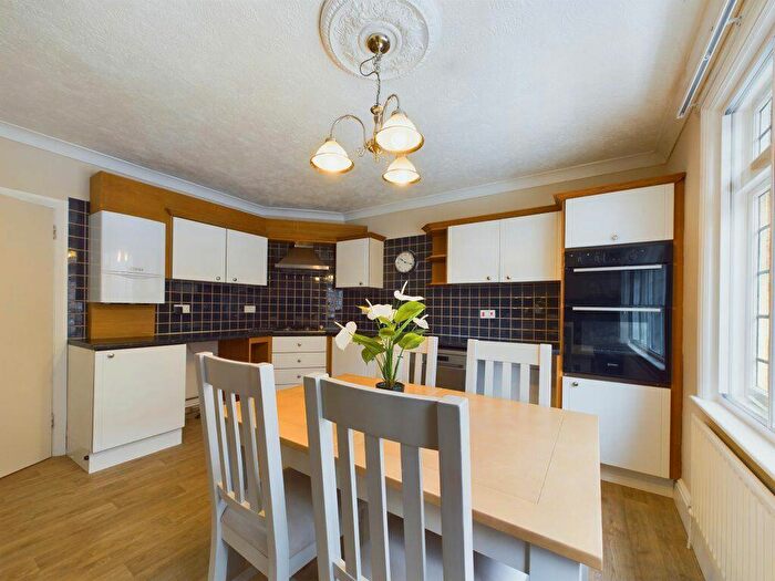 3 Bedroom Apartment To Rent In Derby Road, Melbourne, DE73