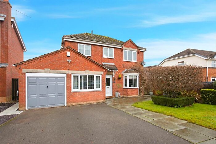 4 Bedroom Detached House For Sale In Acorn Ridge, Walton, Chesterfield, S42