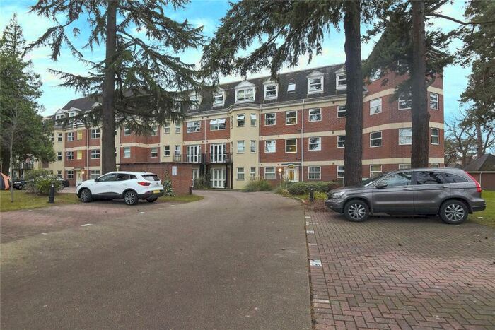2 Bedroom Apartment To Rent In Elmhurst Court, Heathcote Road, Camberley, GU15