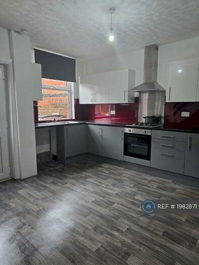 3 Bedroom Terraced House To Rent In Landseer Street, Preston, PR1