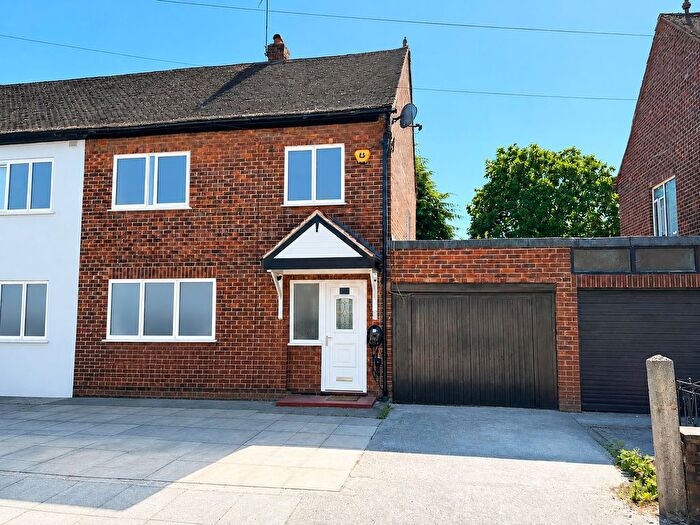 3 Bedroom Semi Detached House For Sale In Brooke Avenue, Handforth, Wilmslow, Cheshire, SK9
