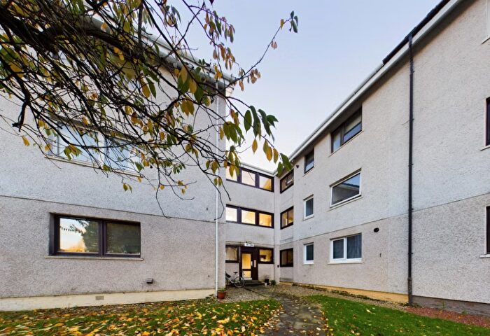 1 Bedroom Flat To Rent In Dunglass Square, East Kilbride, G74