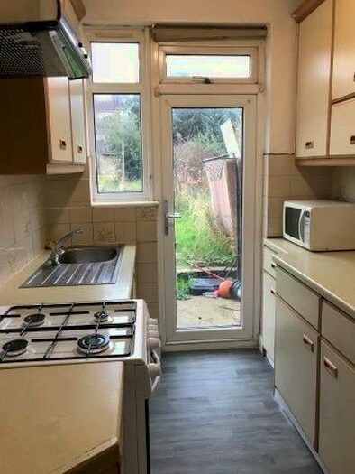 4 Bedroom Terraced House To Rent In Bridge End, Walthamstow E17