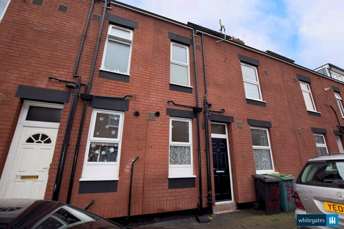 2 Bedroom Terraced House To Rent In Recreation Terrace, Leeds, West Yorkshire, LS11