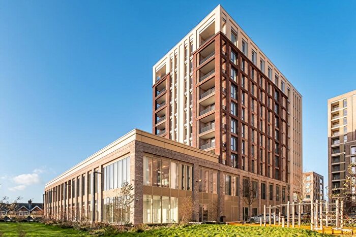 2 Bedroom Apartment To Rent In Hove Central, Boulevard Place Brighton, BN3