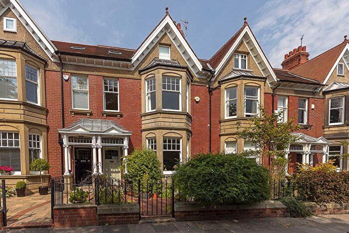 4 Bedroom Terraced House For Sale In Oaklands, Gosforth, Newcastle Upon Tyne, NE3