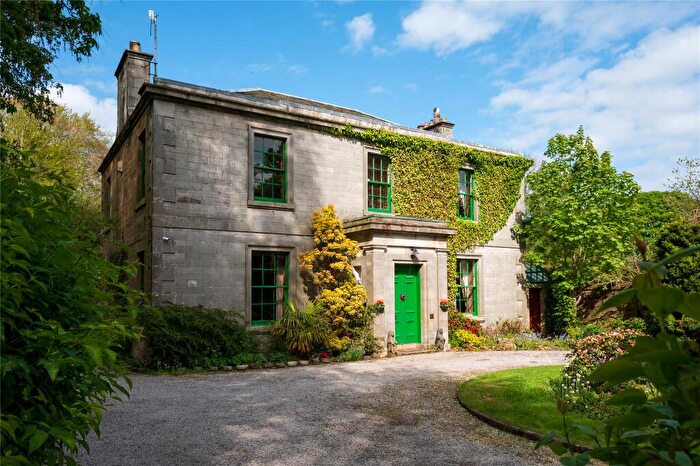 5 Bedroom Detached House For Sale In Howgate, Penicuik, Midlothian, EH26