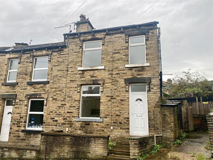 2 Bedroom End Of Terrace House For Sale In Bonegate Road, West Yorkshire, HD6