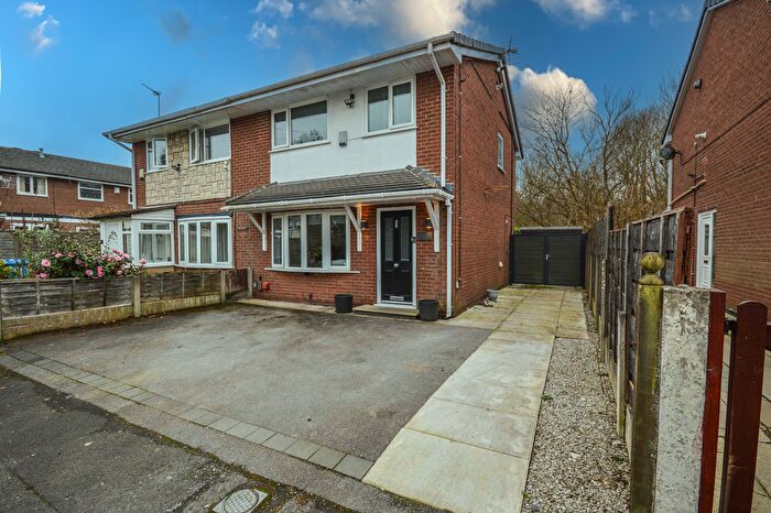 3 Bedroom Semi Detached House For Sale In Amberwood Drive, Manchester, M23