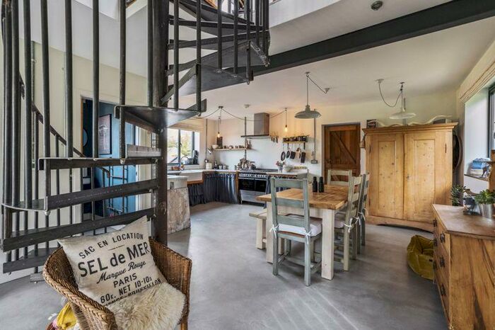 2 Bedroom Detached House For Sale In Burrington, Chew Valley, BS40