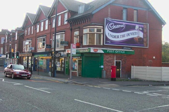 3 Bedroom Flat To Rent In Stockport Road, Levenshulme, Manchester, M19