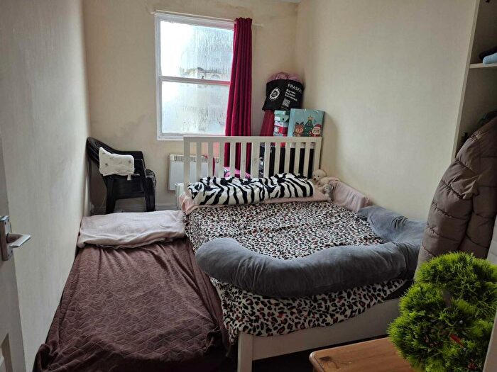 1 Bedroom Flat To Rent In Western Road, Brighton, BN1