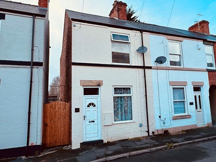 3 Bedroom End Terrace House For Sale In New Hall Road, Brampton, Chesterfield, S40