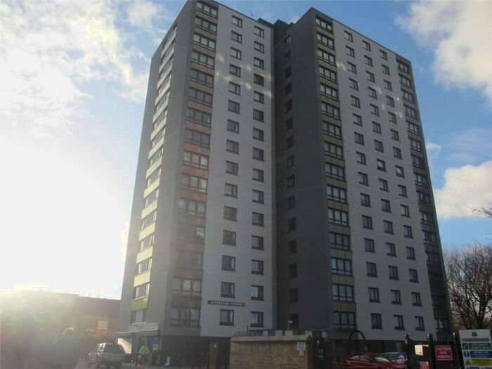 2 Bedroom Apartment To Rent In Riverbank Tower, Bridgewater Street, Salford, M3