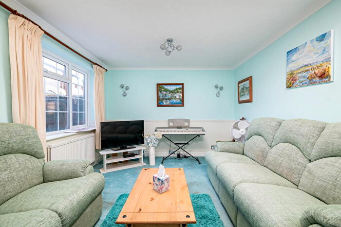 3 Bedroom Terraced House For Sale In Brayes Manor, Stotfold, Hitchin, SG5
