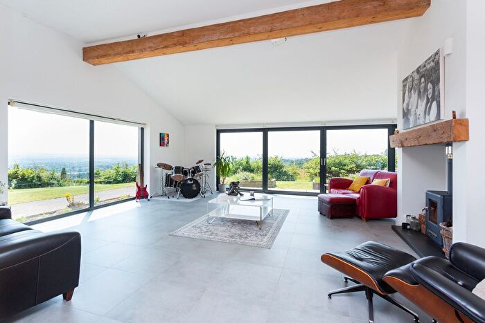4 Bedroom Barn Conversion For Sale In Higher Road, Longridge, PR3