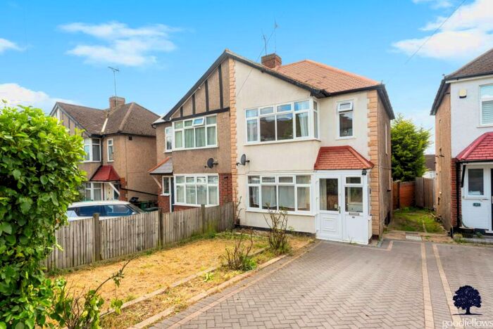 3 Bedroom Semi-Detached House To Rent In Dibdin Road, Sutton, Surrey, SM1