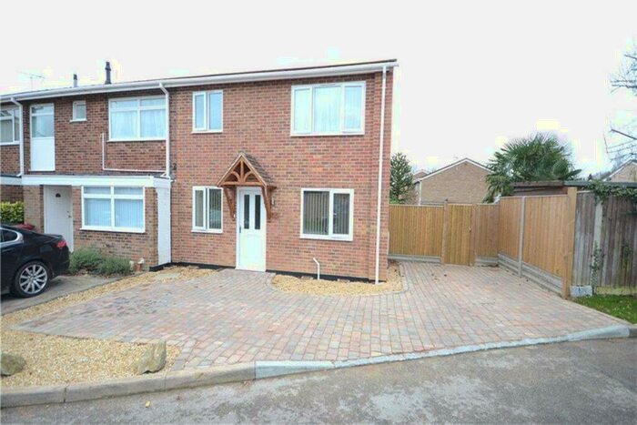 3 Bedroom Semi-Detached House To Rent In Newton Avenue, Caversham Park Village, Reading, RG4