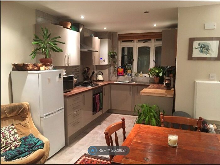 3 Bedroom Terraced House To Rent In Corsley Way, London, E9