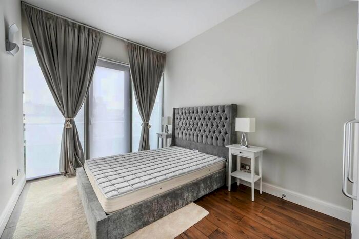 2 Bedroom Flat To Rent In City Road, Old Street, London, EC1V
