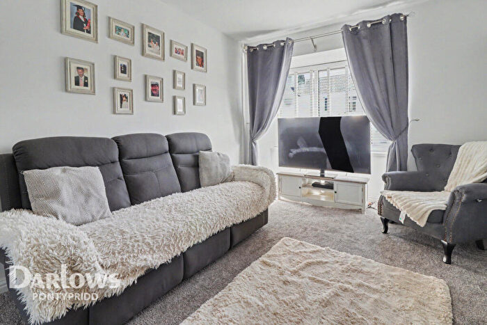 3 Bedroom Detached House For Sale In Springfield Terrace, Pontypridd, CF37