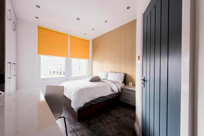 4 Bedroom Flat To Rent In Blenheim Terrace, Leeds, LS2