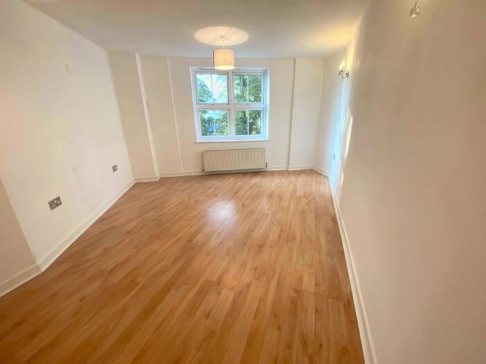 1 Bedroom Apartment To Rent In Western Gardens, Brentwood, CM14