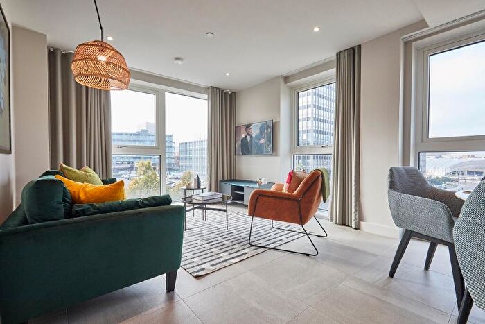 2 Bedroom Apartment To Rent In Rochdale Road, Manchester, Greater Manchester, M4